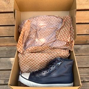 John Varvatos Bootleg Vulcanized  Coated Linen Double Zip Size 8M Navy